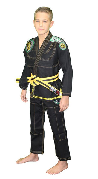 http://www.breakpointfc.com/cdn/shop/products/kids-gis-built-to-submit-deluxe-kids-black-gi-1_grande.jpg?v=1563240302